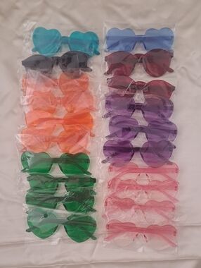 Assorted Heart-Shaped Colored  Sunglasses - Pack Party of 20 Piece